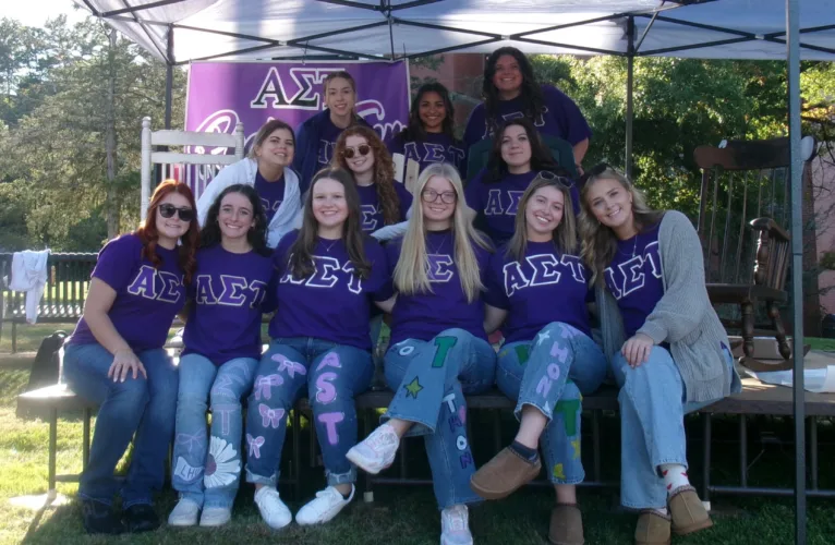 Alpha Sigma Tau to fundraise for Roads to Peace